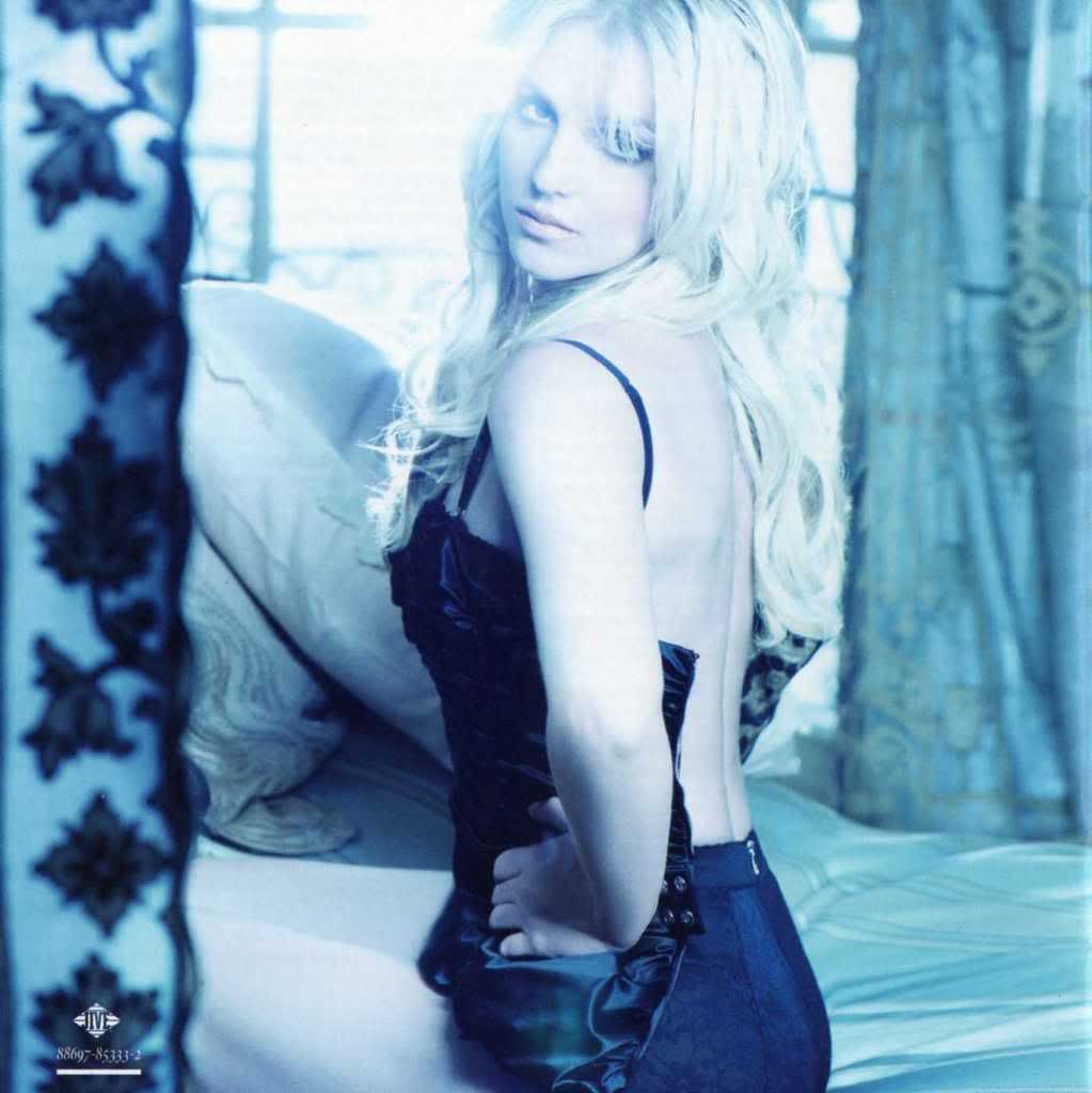 Britney SpearsFemme Fatale