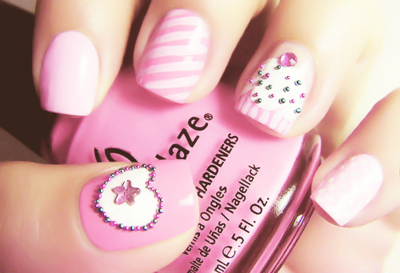 nails