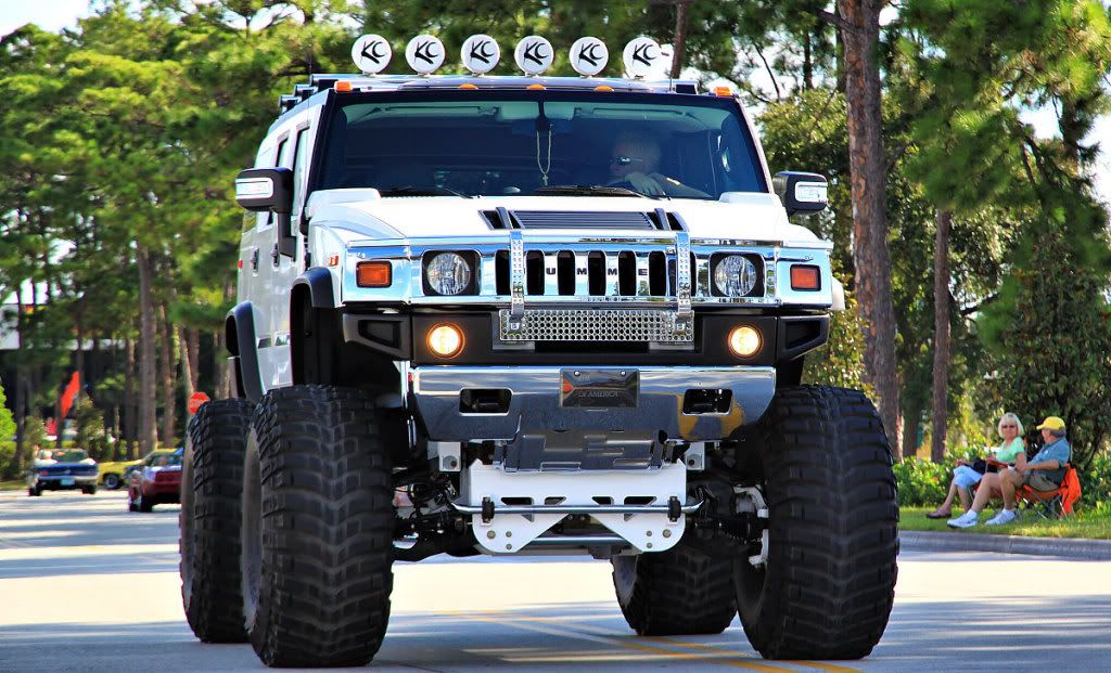 IMAGE: http://i665.photobucket.com/albums/vv20/TimW13/DreamCruise09/IMG_8229.jpg