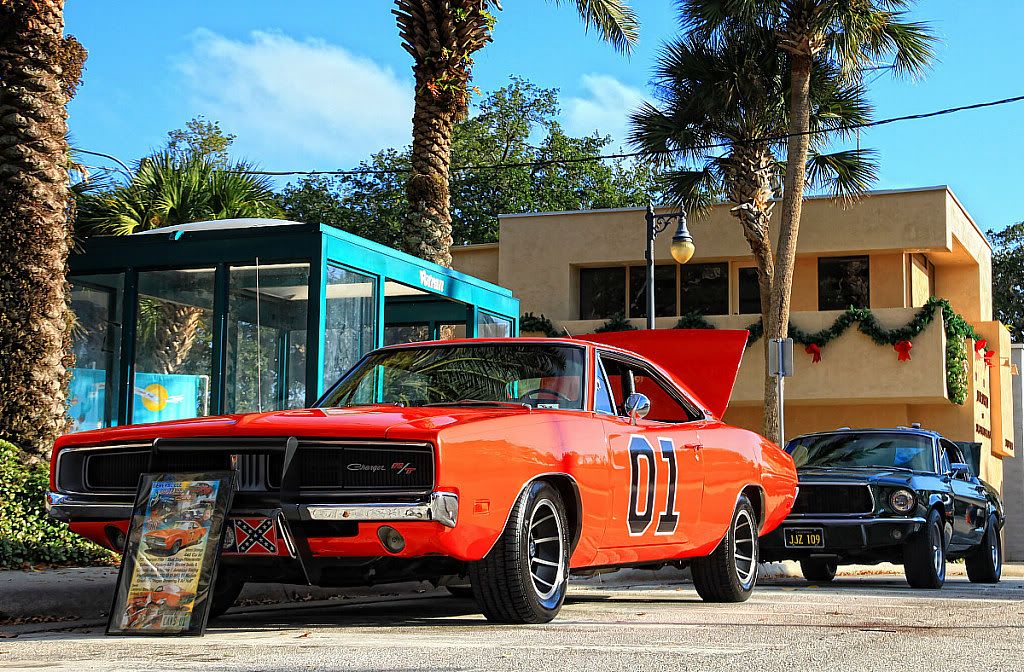 IMAGE: http://i665.photobucket.com/albums/vv20/TimW13/EastCoastCruisers/IMG_1283copy.jpg