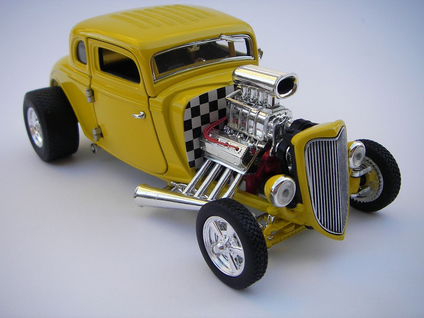 Diecast Car Forums - Pics - 1/24 - Mattel '34 Ford Hot Rod - Yellow ...